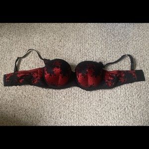 NWOT Torrid Bra size 40DD / 40E push up lace